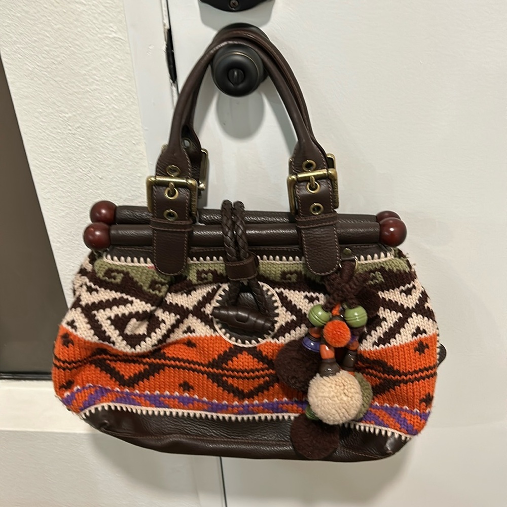 Isabella Fiore fabulous crochet shoulder bag.
